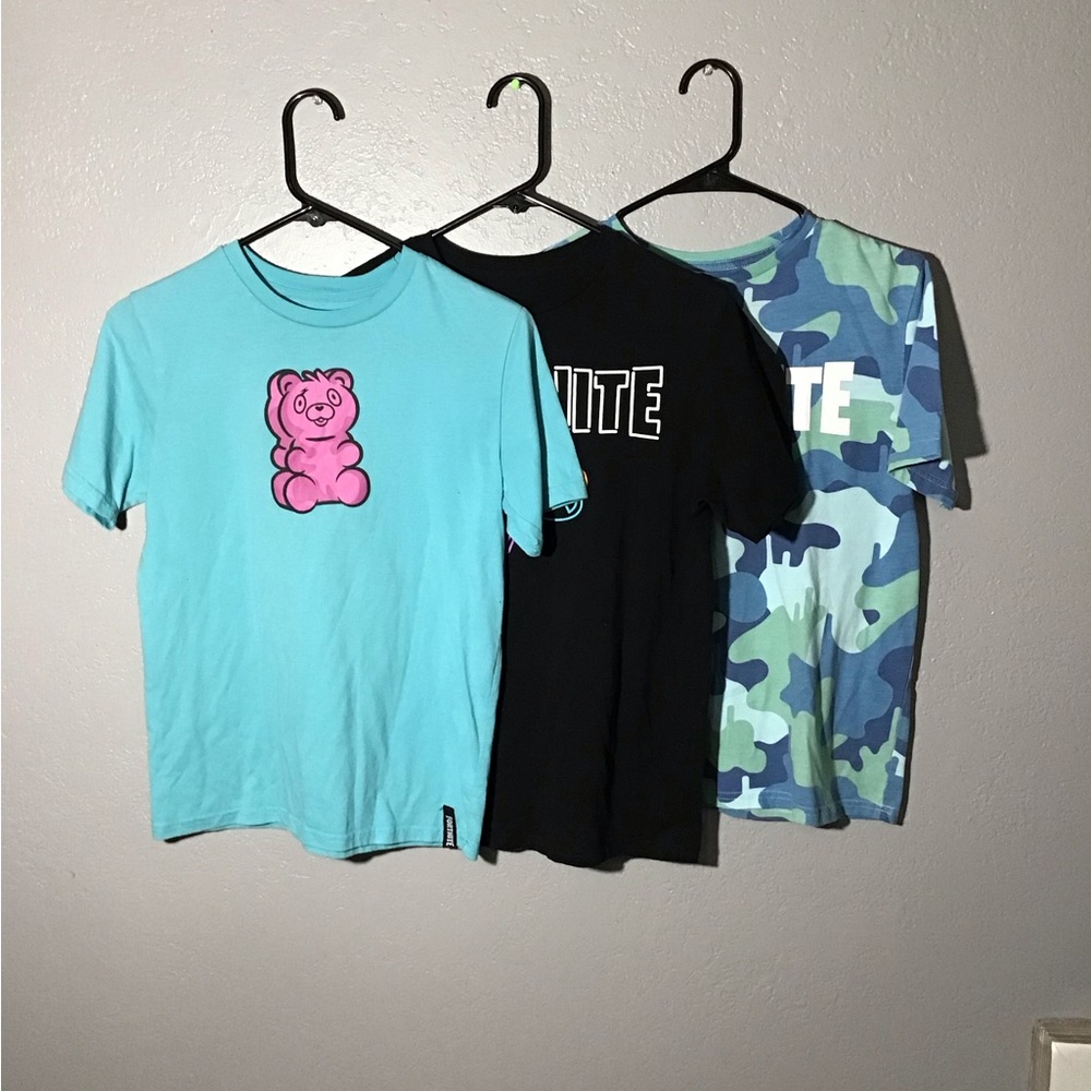 3 FORTNITE Tótem Boy’s Short Sleeve T-Shirt Size 1X (14-16) Cotton- Polyester